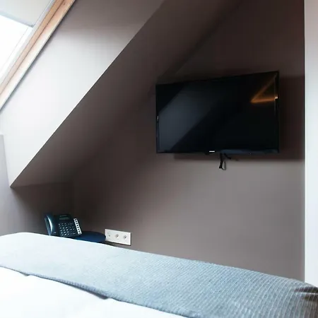 Rener Campones Hotel