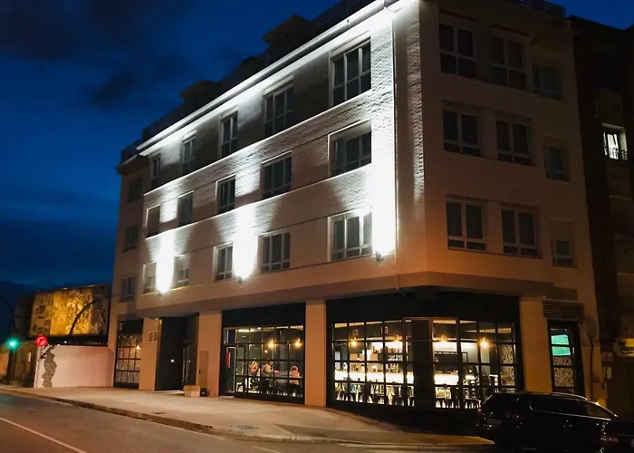 Rener Campones Hotel